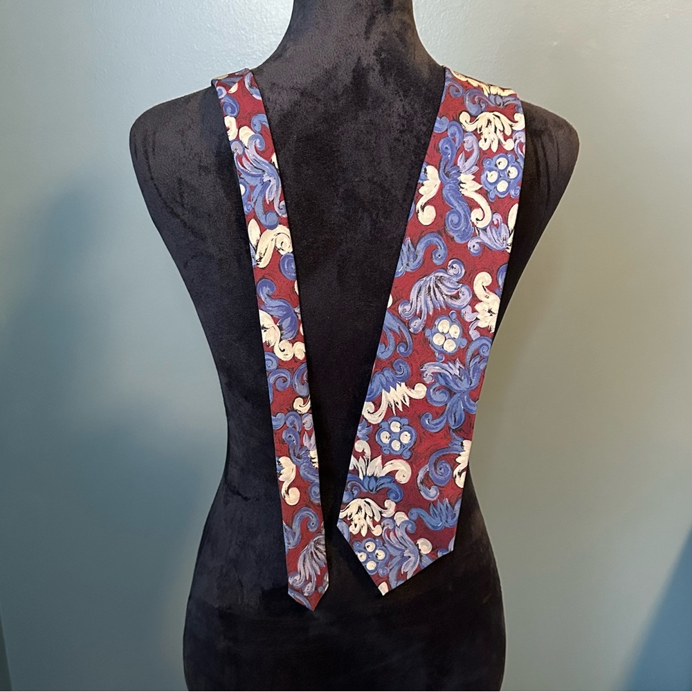 Meeting Street Pure Silk Red & Blue Tie